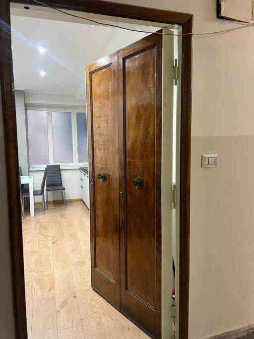 Don Cozzolino Apartment Napoli Esterno foto